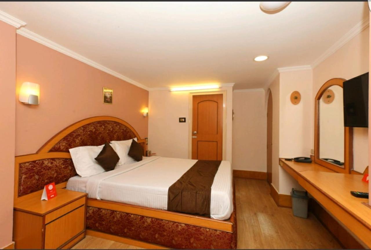 Hotel Maneck Ooty Exteriör bild